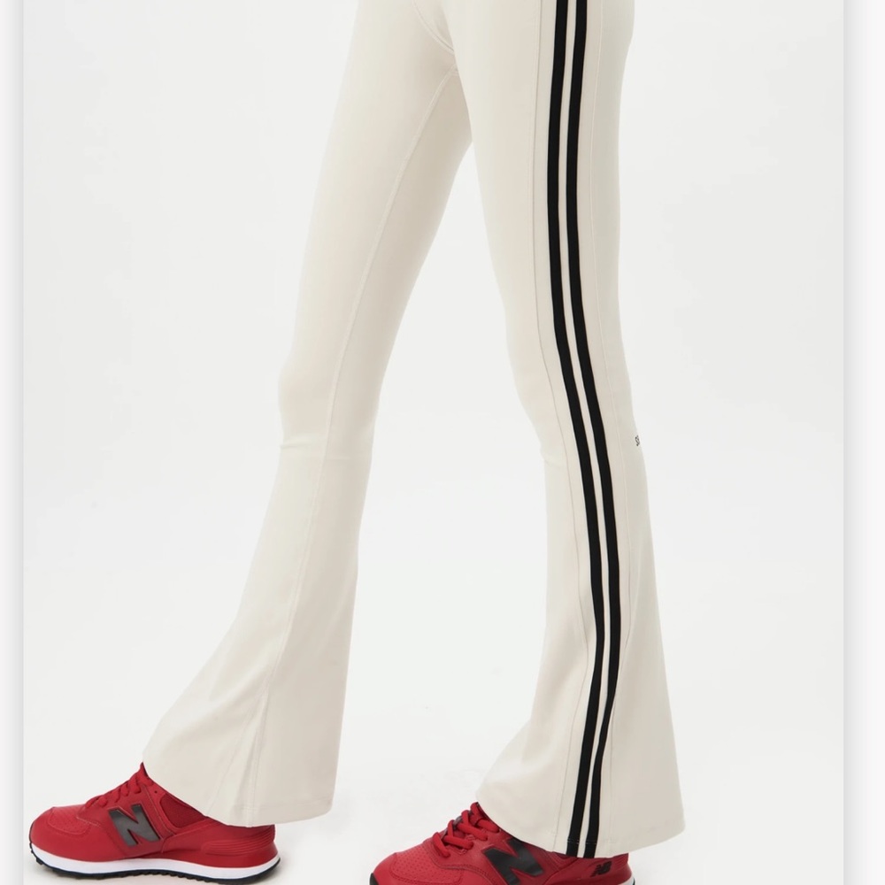 Splits59 Raquel High-Waist TechFlex Flare White Black Stripe Small
